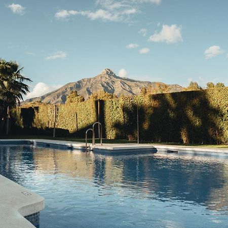 2Bdr Penthouse, Los Naranjos, W/Pool, 2Km P.Banus Marbella Buitenkant foto